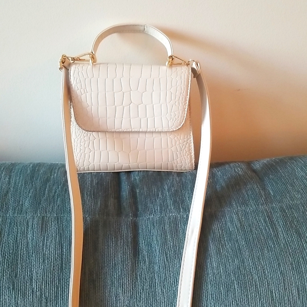 Cream Purse